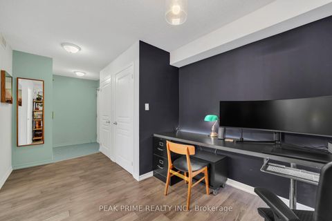 Photo 9 at 306 - 308 Palmerston Avenue, Bellwoods, Toronto