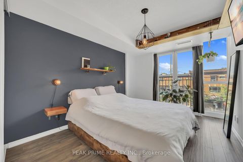 Photo 15 at 306 - 308 Palmerston Avenue, Bellwoods, Toronto