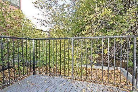 Photo 8 at 124 Baldwin Street, Chinatown, Toronto Photo 8 at 124 Baldwin Street, Chinatown, Toronto