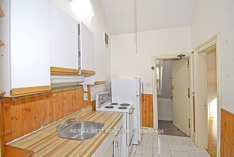 Photo 16 at 124 Baldwin Street, Chinatown, Toronto Photo 16 at 124 Baldwin Street, Chinatown, Toronto