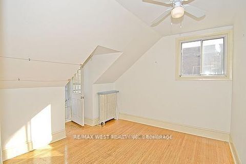 Photo 19 at 124 Baldwin Street, Chinatown, Toronto