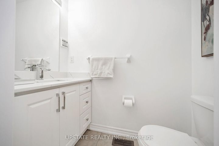 Photo 7 at 5 Telegraph Street, Heart Lake East, Brampton