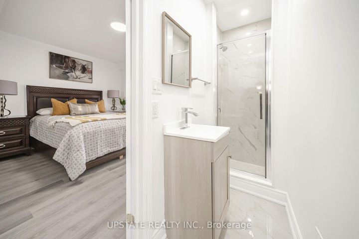 Photo 22 at 5 Telegraph Street, Heart Lake East, Brampton