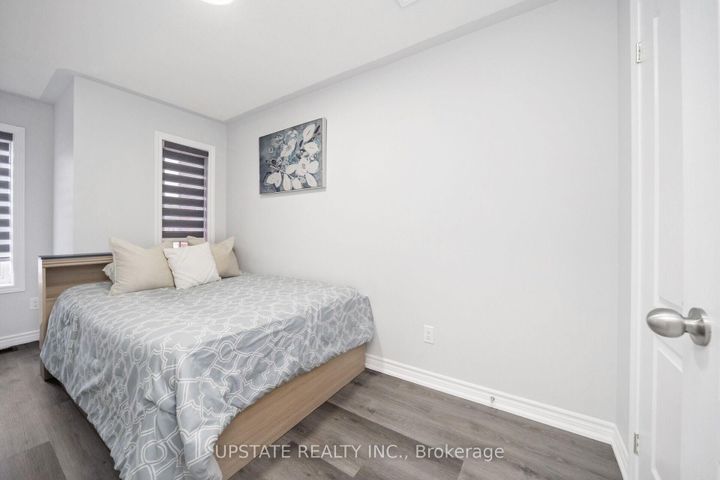 Photo 33 at 5 Telegraph Street, Heart Lake East, Brampton