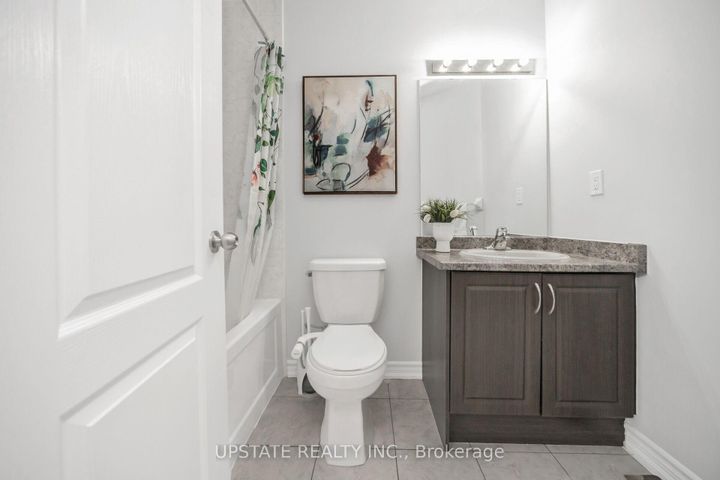 Photo 36 at 5 Telegraph Street, Heart Lake East, Brampton