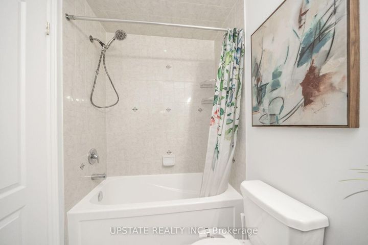 Photo 37 at 5 Telegraph Street, Heart Lake East, Brampton