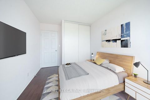 Photo 5 at 1707 - 8 Lee Centre Drive, Woburn, Toronto