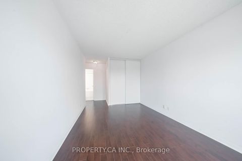 Photo 16 at 1707 - 8 Lee Centre Drive, Woburn, Toronto