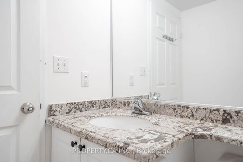 Photo 19 at 1707 - 8 Lee Centre Drive, Woburn, Toronto