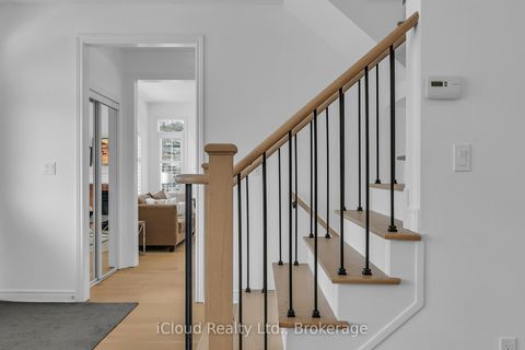 Photo 8 at 18 - 2295 Rochester Circle, BC Bronte Creek, Oakville