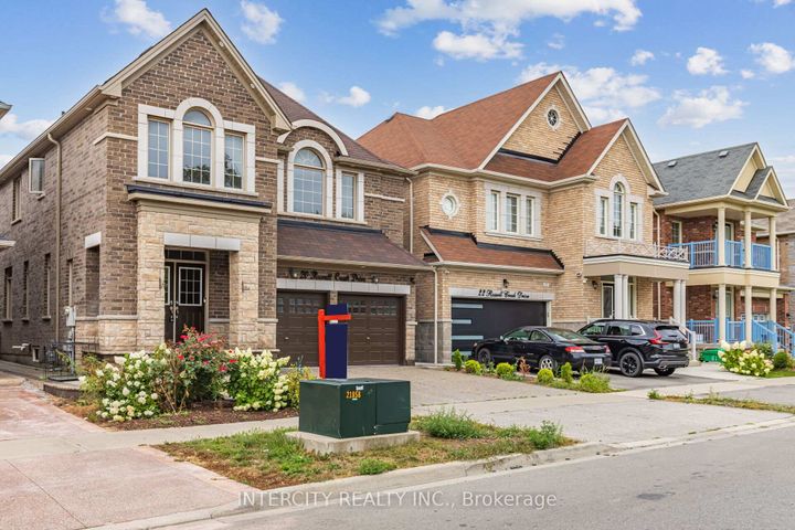 Photo 2 at 20 Russell Creek Drive, Wellington, Brampton