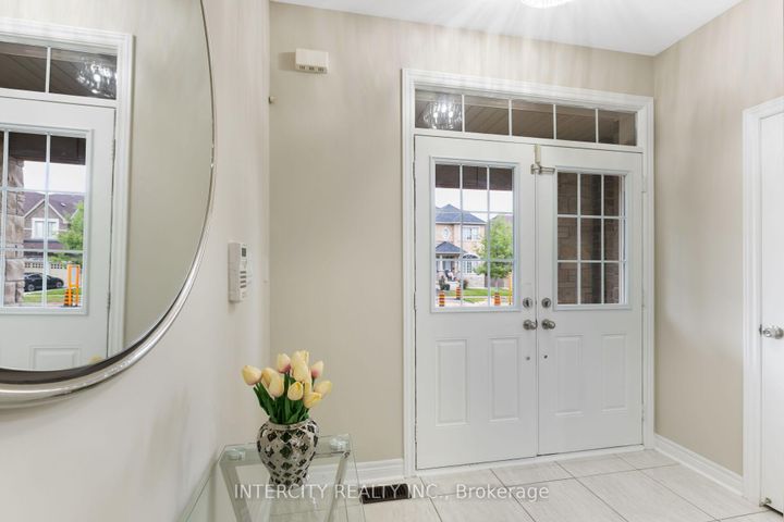 Photo 5 at 20 Russell Creek Drive, Wellington, Brampton