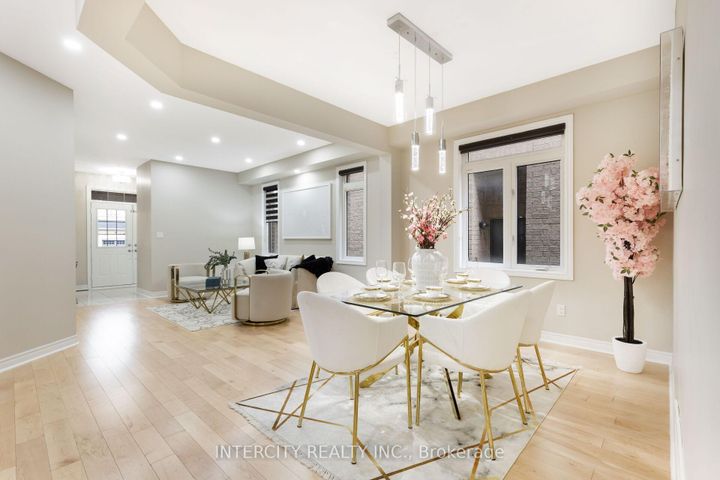 Photo 8 at 20 Russell Creek Drive, Wellington, Brampton