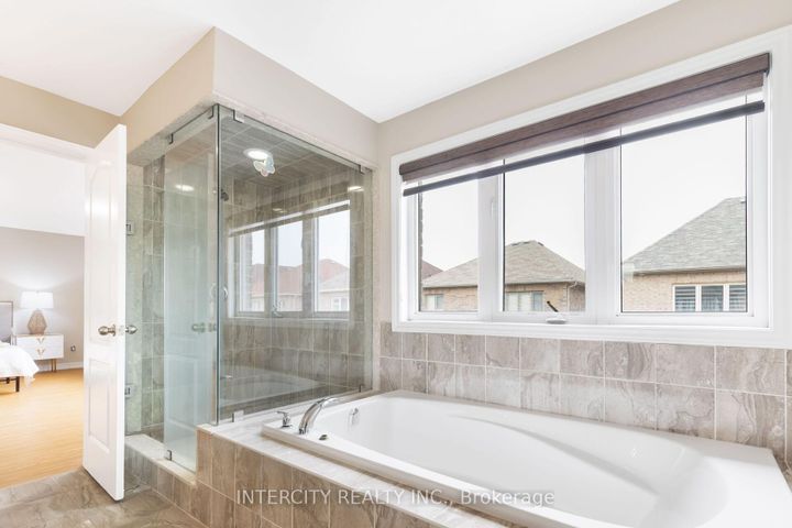 Photo 31 at 20 Russell Creek Drive, Wellington, Brampton
