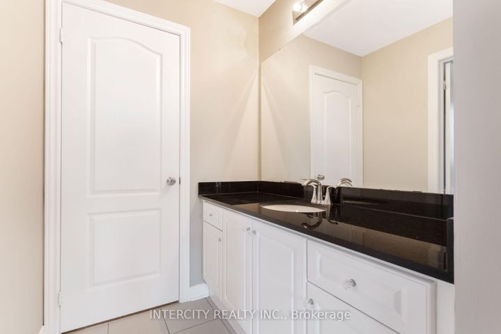 Photo 40 at 20 Russell Creek Drive, Wellington, Brampton