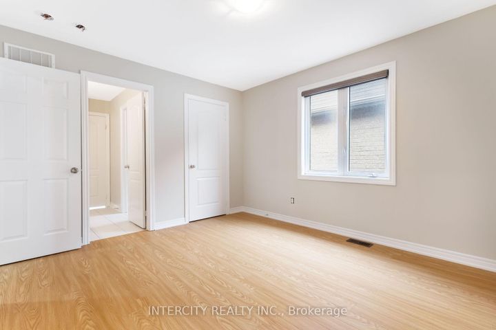 Photo 44 at 20 Russell Creek Drive, Wellington, Brampton