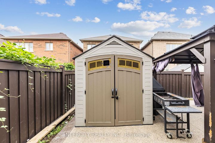 Photo 48 at 20 Russell Creek Drive, Wellington, Brampton