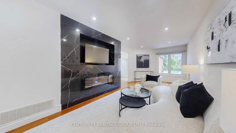 Photo 3 at 192 Winding Lane, Yorkhill, Vaughan