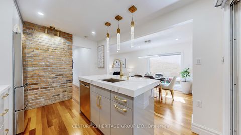 Photo 9 at 192 Winding Lane, Yorkhill, Vaughan