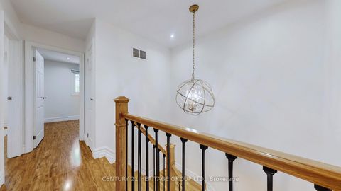 Photo 15 at 192 Winding Lane, Yorkhill, Vaughan