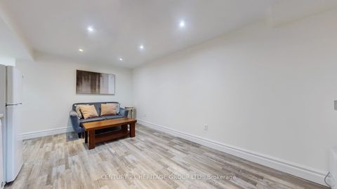 Photo 37 at 192 Winding Lane, Yorkhill, Vaughan