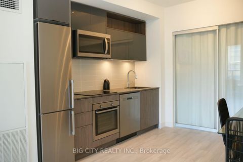 Photo 6 at 716 - 60 Princess Street, Waterfront Communities C8, Toronto