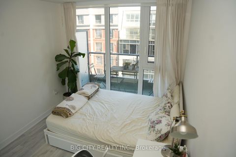Photo 12 at 716 - 60 Princess Street, Waterfront Communities C8, Toronto