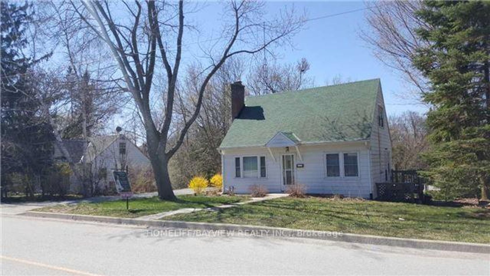 66 Roxborough Road, College Manor, Newmarket photo number 2