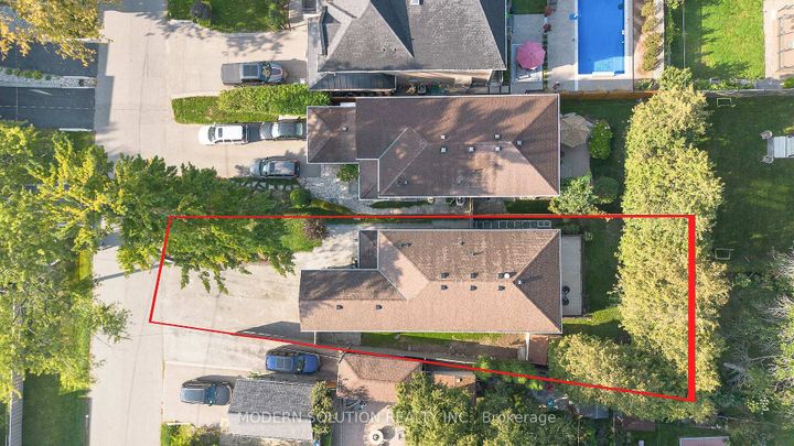 Photo 3 at 617 Curzon Avenue, Lakeview, Mississauga