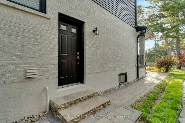 Photo 31 at 617 Curzon Avenue, Lakeview, Mississauga