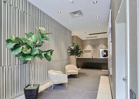 Photo 13 at 820 - 60 Honeycrisp Crescent, Vaughan Corporate Centre, Vaughan