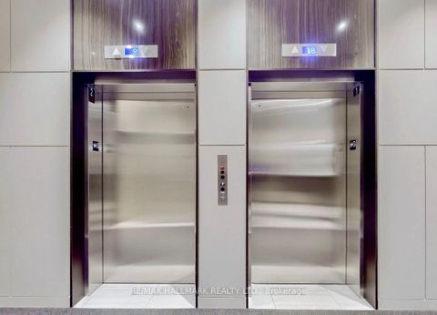 Photo 16 at 820 - 60 Honeycrisp Crescent, Vaughan Corporate Centre, Vaughan