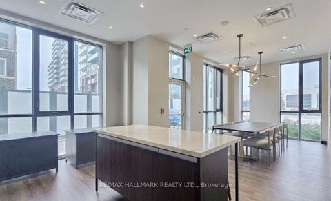 Photo 20 at 820 - 60 Honeycrisp Crescent, Vaughan Corporate Centre, Vaughan