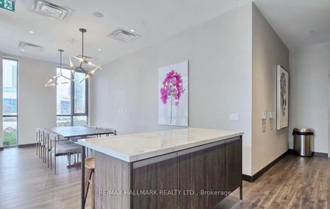 Photo 21 at 820 - 60 Honeycrisp Crescent, Vaughan Corporate Centre, Vaughan