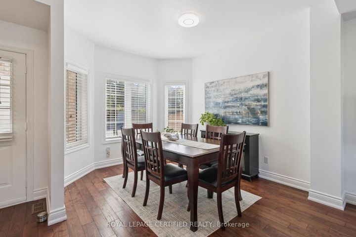 Photo 8 at 1 - 530 Driftcurrent Drive, Hurontario, Mississauga