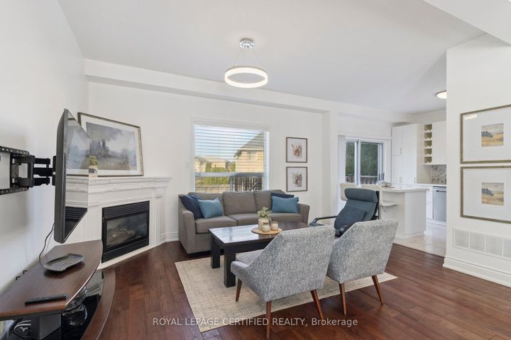 Photo 11 at 1 - 530 Driftcurrent Drive, Hurontario, Mississauga