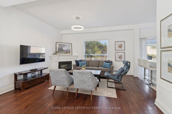 Photo 12 at 1 - 530 Driftcurrent Drive, Hurontario, Mississauga