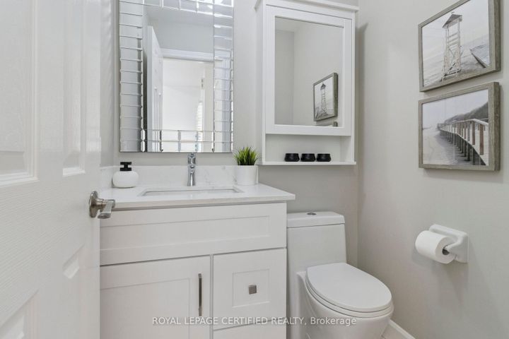 Photo 27 at 1 - 530 Driftcurrent Drive, Hurontario, Mississauga