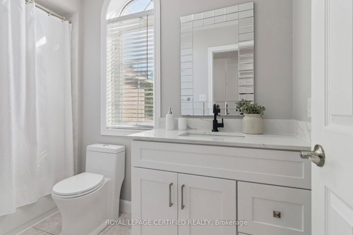 Photo 33 at 1 - 530 Driftcurrent Drive, Hurontario, Mississauga