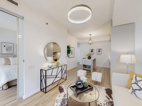 Photo 10 at 801 - 101 Peter Street, Waterfront Communities C1, Toronto
