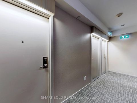 Photo 17 at 801 - 101 Peter Street, Waterfront Communities C1, Toronto