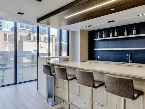 Photo 23 at 801 - 101 Peter Street, Waterfront Communities C1, Toronto