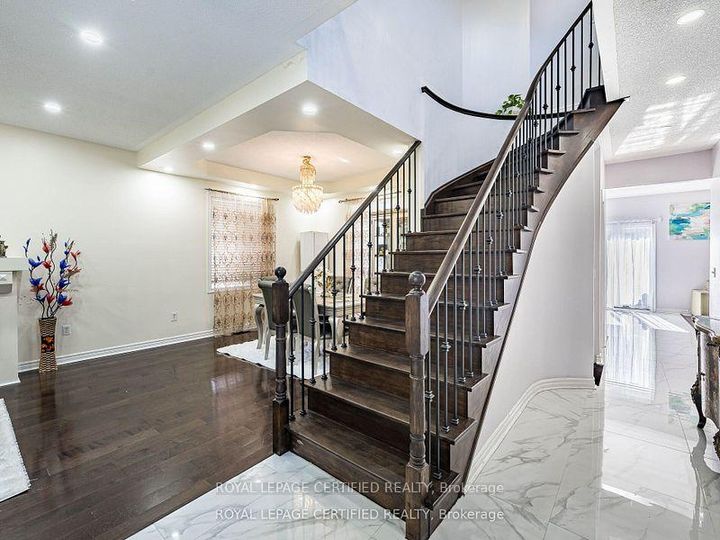 Photo 2 at 5 Treeline Boulevard, Vales of Castlemore, Brampton