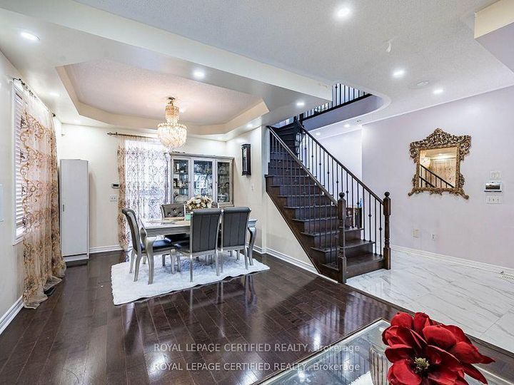 Photo 5 at 5 Treeline Boulevard, Vales of Castlemore, Brampton