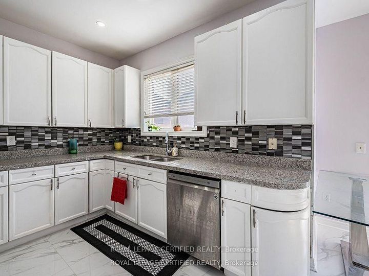 Photo 17 at 5 Treeline Boulevard, Vales of Castlemore, Brampton