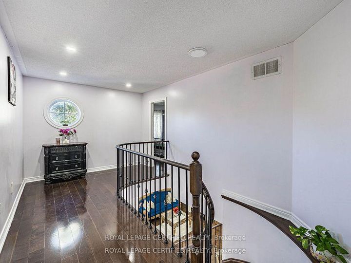 Photo 21 at 5 Treeline Boulevard, Vales of Castlemore, Brampton