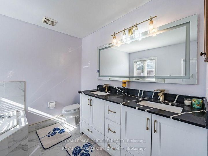 Photo 28 at 5 Treeline Boulevard, Vales of Castlemore, Brampton