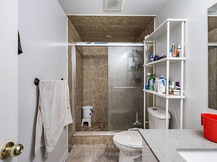 Photo 40 at 5 Treeline Boulevard, Vales of Castlemore, Brampton