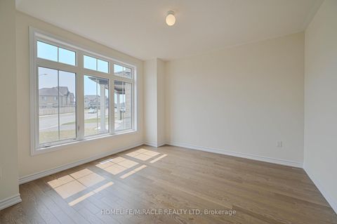 Photo 3 at 1653 Corsal Court, Rural Innisfil, Innisfil