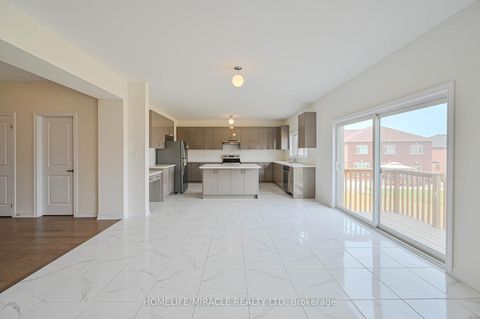 Photo 14 at 1653 Corsal Court, Rural Innisfil, Innisfil